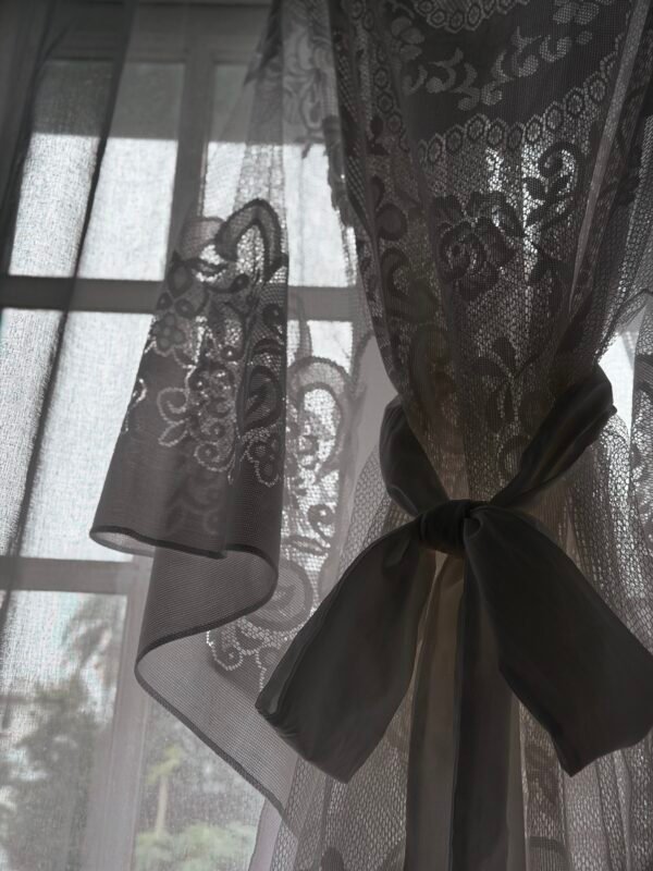 Runaway Rose Mini