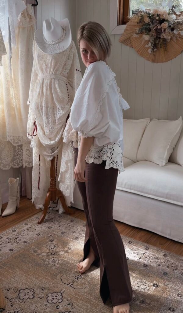 The Matilda Blouse (sz 12-14)
