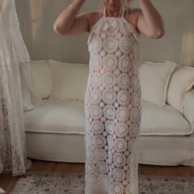 55ab110d-e0ff-4639-9274-d30ec3fff3ea June Halter