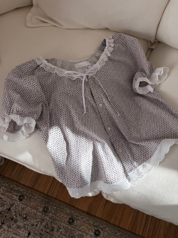 9a6b1cad-a495-4282-ab16-641a5e7b7186 Daisy Blouse