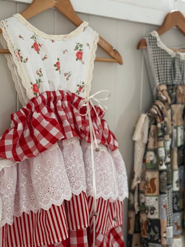 The Rosie Gingham Dress | Size 3–5 🌹